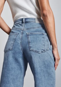 Jeans met wijde pijpen