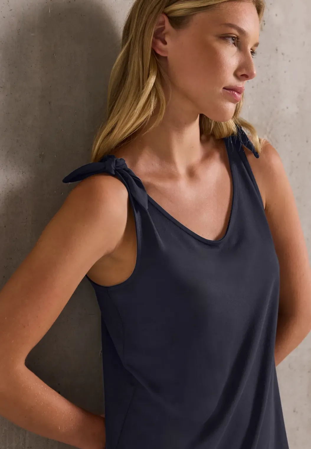 Jersey jurk met knopen