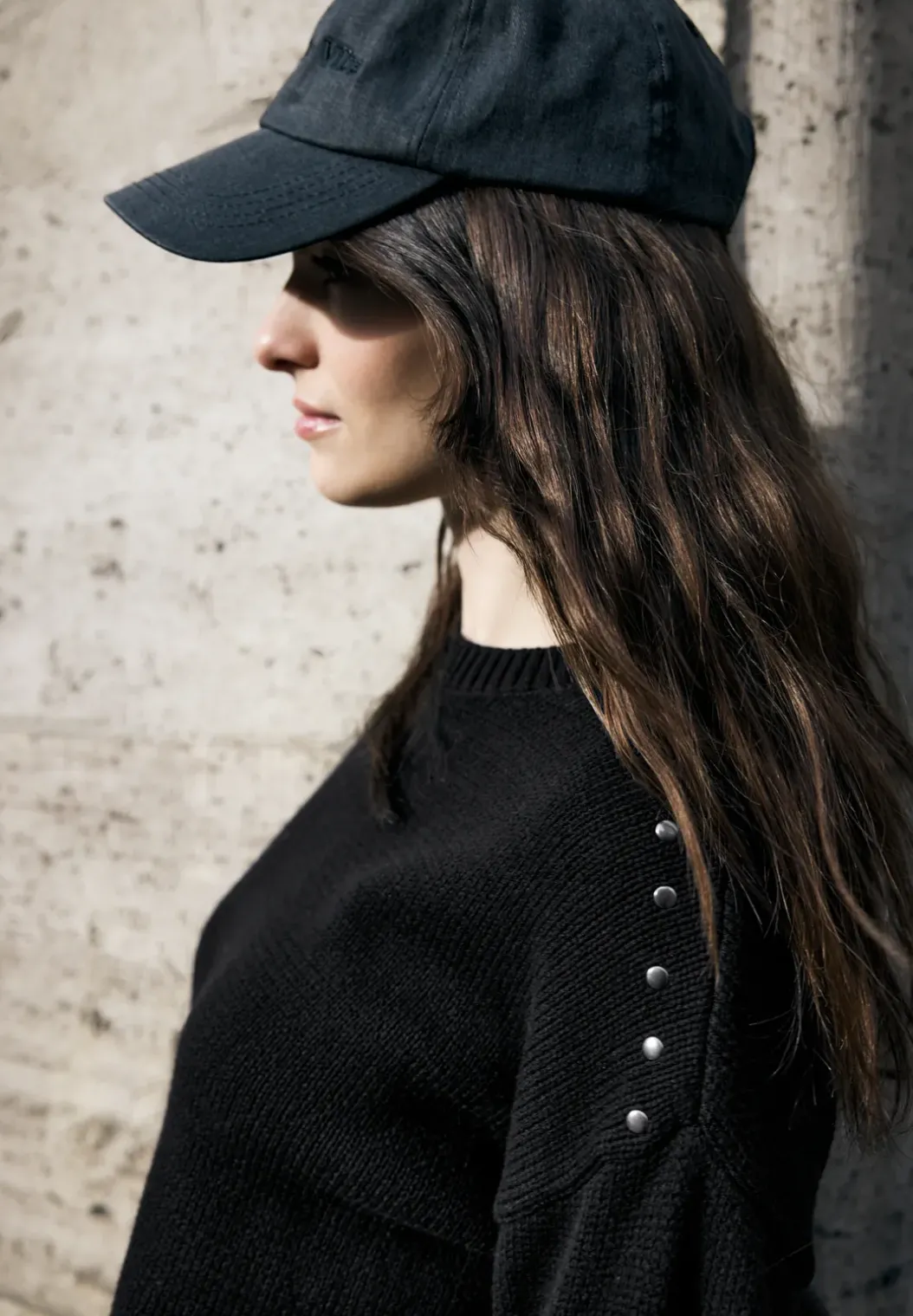 Jumper met klinknagels