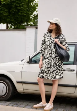 Knielange jurk in tuniek-look