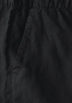 Korte broek van paperbag