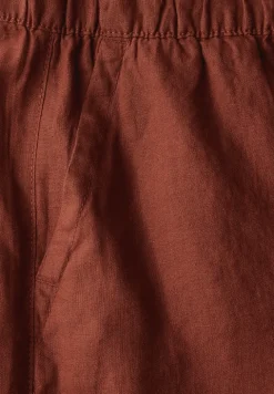 Korte broek van paperbag