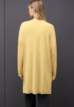 Lang fijn gebreid vest