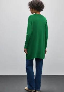 Lang fijn gebreid vest