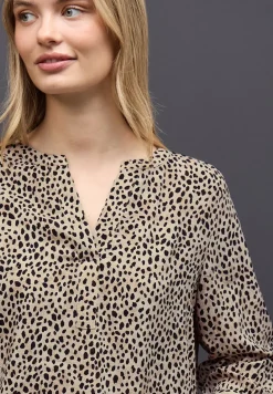 Leo blouse met gespleten hals