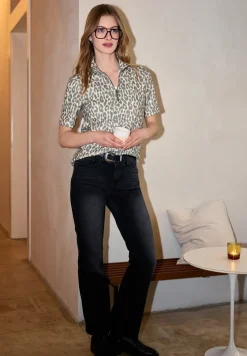 Leo Shirt