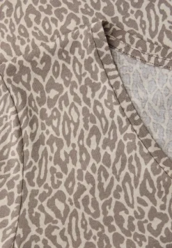 Leo Shirt