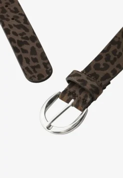 Leren riem met leopatroon