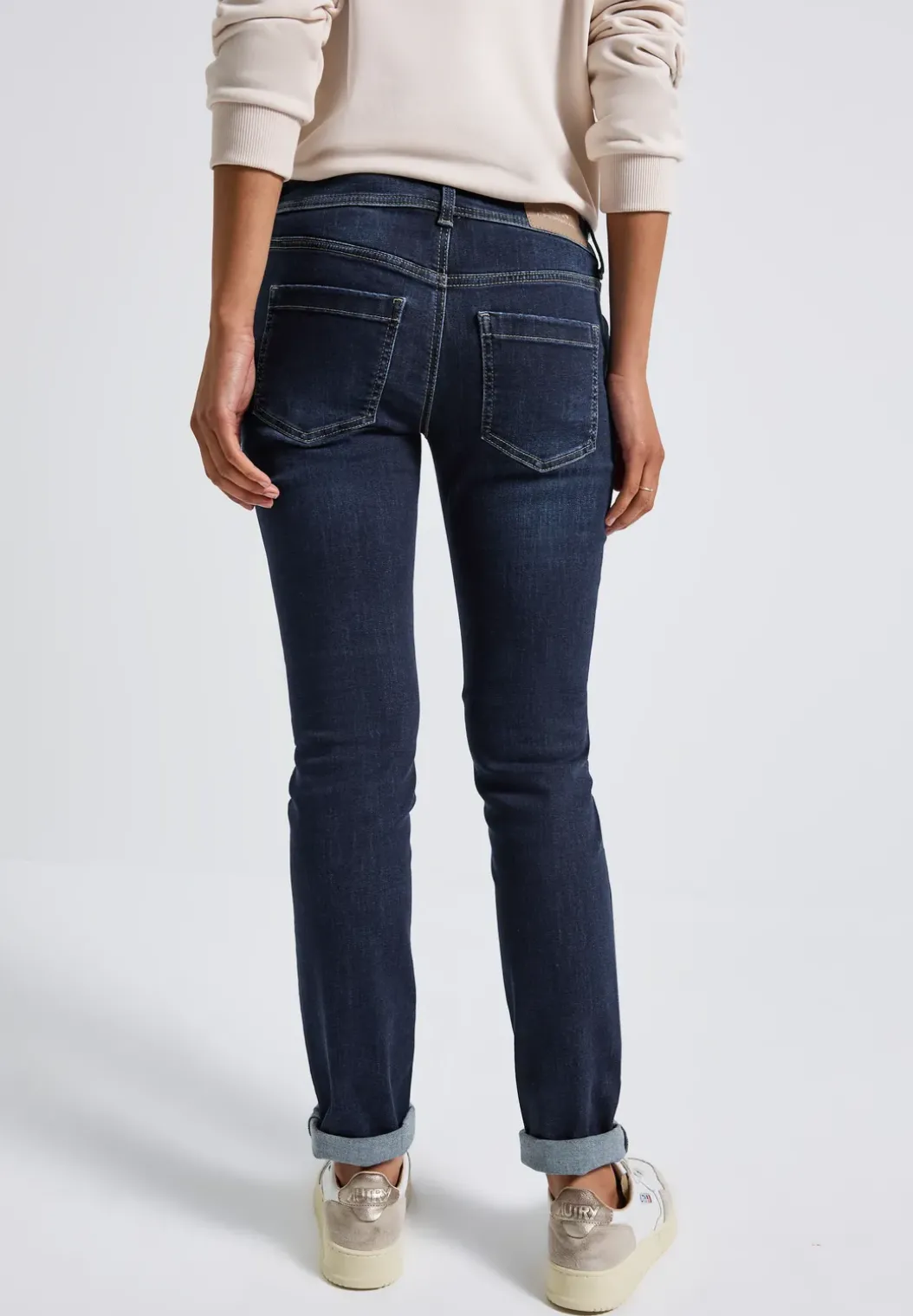 Low Waist Jeans