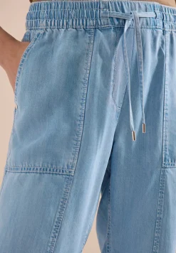 Mid Waist Slim Legs broek in een gewassen look