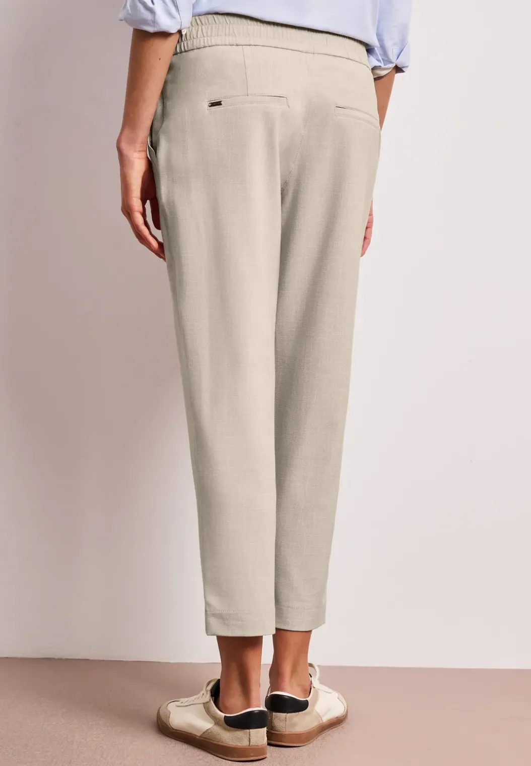 Mid Waist Slim Legs broek met gesp