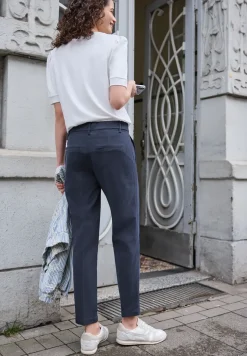 Mid Waist Slim Legs chino's in een casual fit