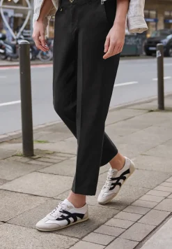 Mid Waist Slim Legs chino's in een casual fit