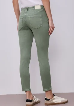 Mid Waist Slim Legs jeans in casual fit