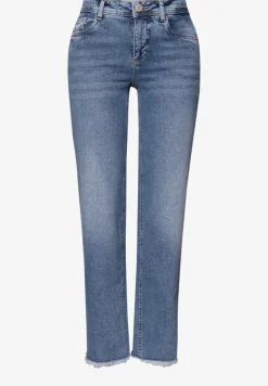 Mid Waist straight leg jeans in casual fit