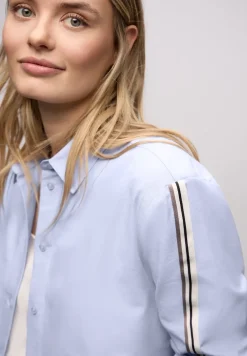 Overhemdblouse met getapete details