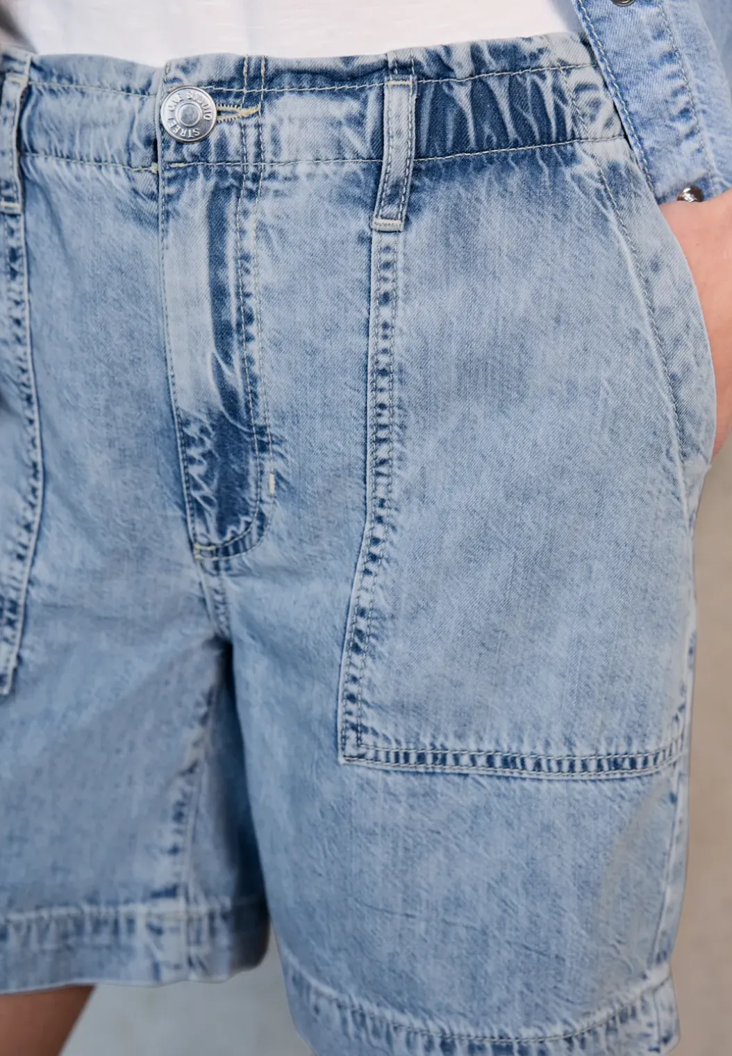 Paperbag denim shorts