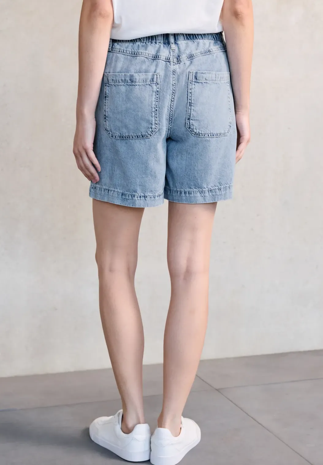 Paperbag denim shorts