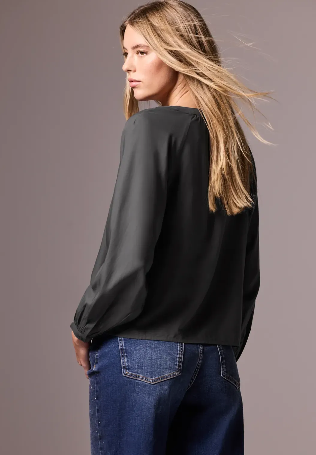 Raglan blouse