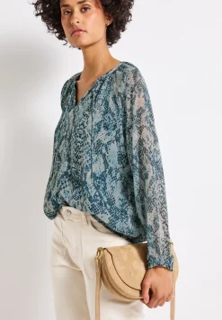 Raglan chiffon blouse