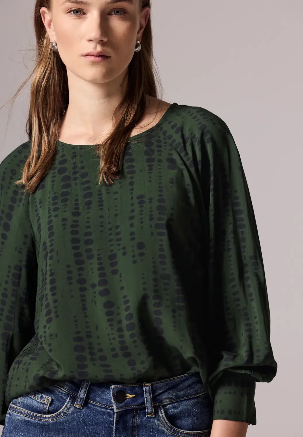 Raglan blouse