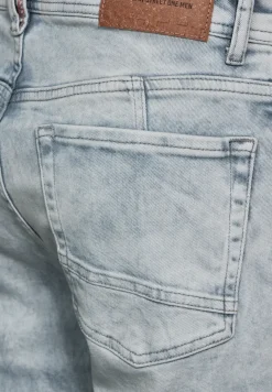 Regular fit jeans