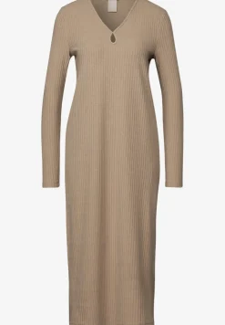 Ribtricot jurk