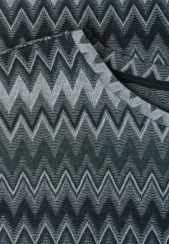 Shirt met boothals en zigzagprint