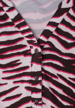 Shirt met gespleten hals en structuurmix