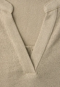 Shirt met gespleten hals in gebreide look
