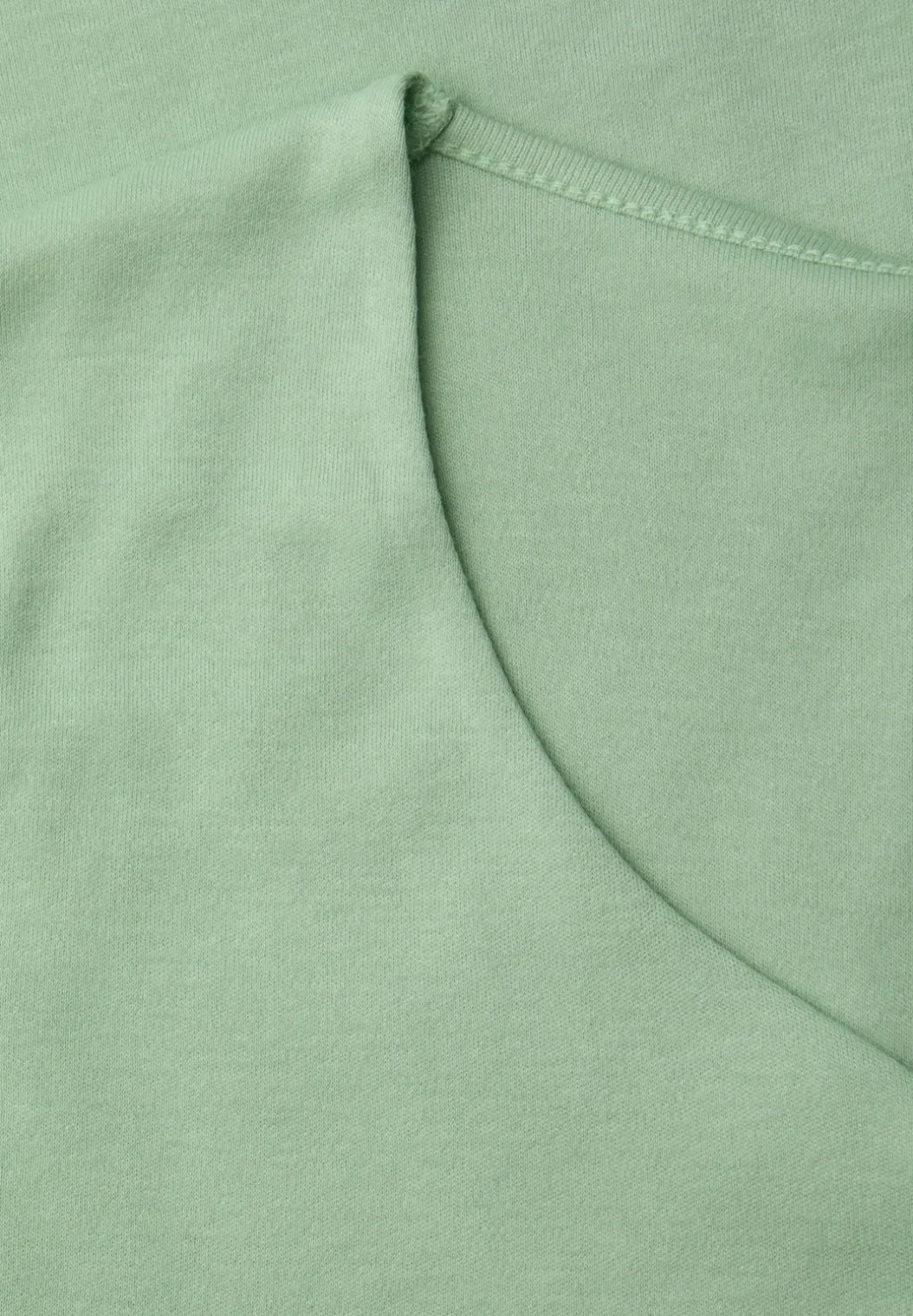 Shirt met hartvormige halslijn
