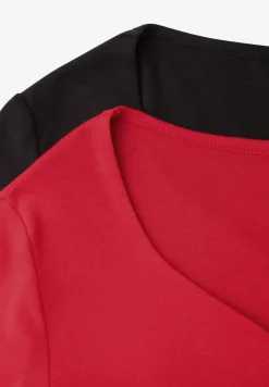 Shirt met hartvormige halslijn in een pak van 2