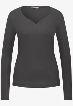 Shirt met hartvormige halslijn