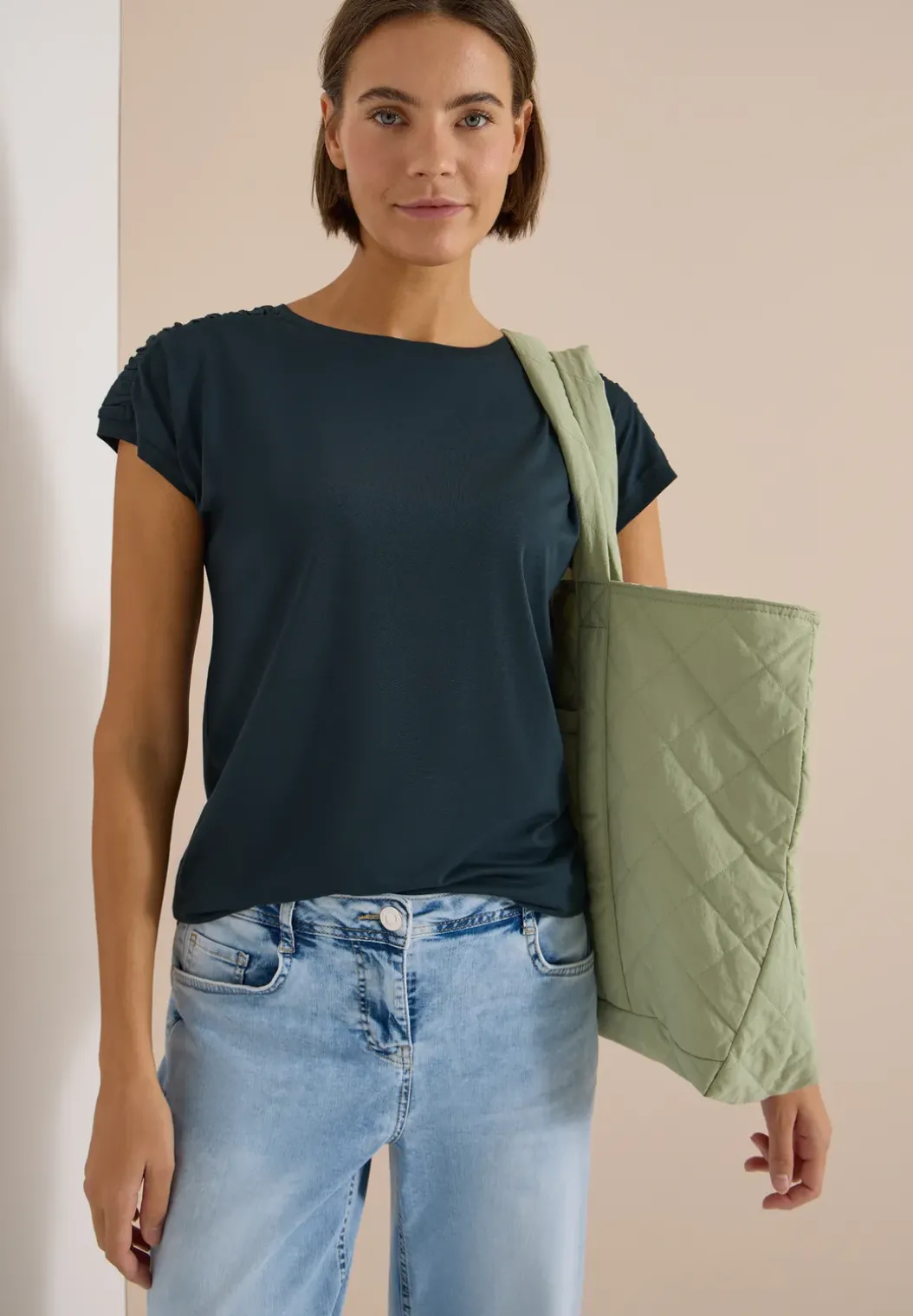 Shirt met korte mouwen en rimpels