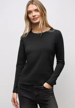 Shirt met leodetails