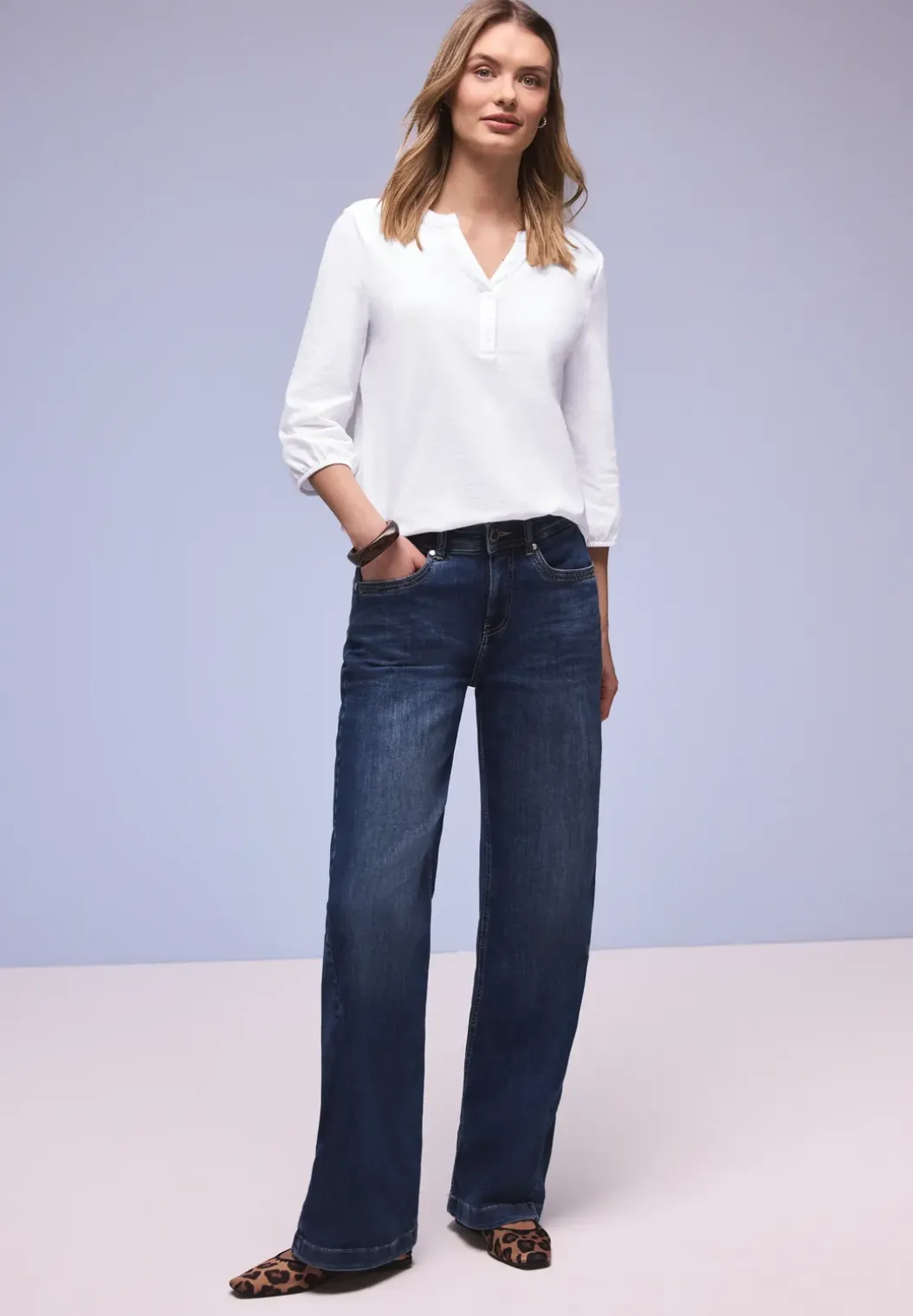 Shirt met 3/4-mouwen, split neck en knopen