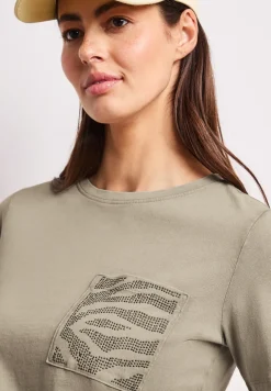 Shirt met ronde hals en edelstenen