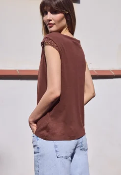 Shirt met ronde hals en gehaakte mouwen