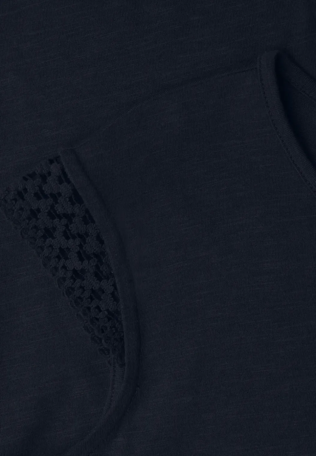 Shirt met ronde hals en gehaakte mouwen