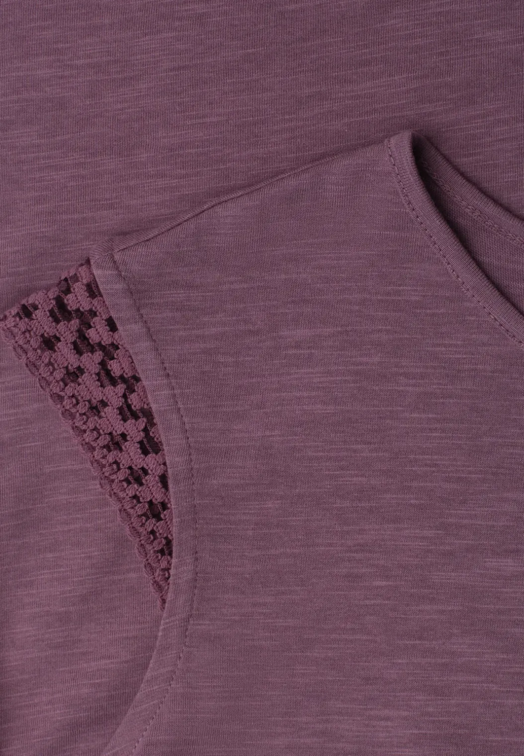 Shirt met ronde hals en gehaakte mouwen