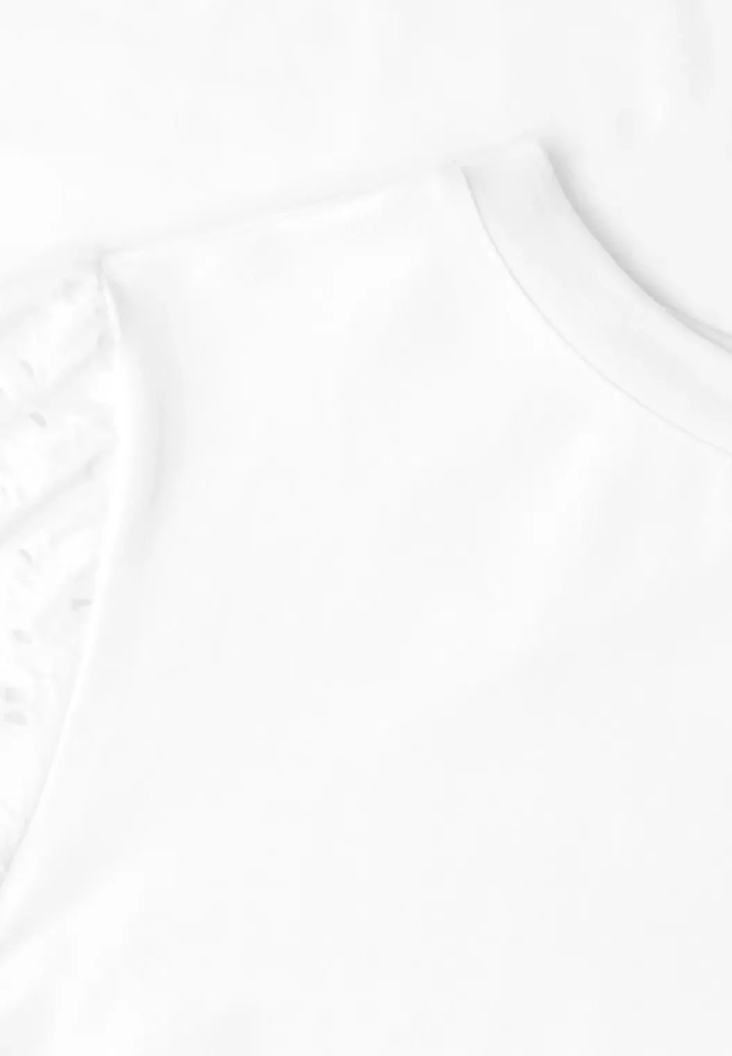 Shirt met ronde hals en kanten mouwen