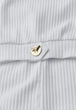 Shirt met ronde hals en knoopdetail