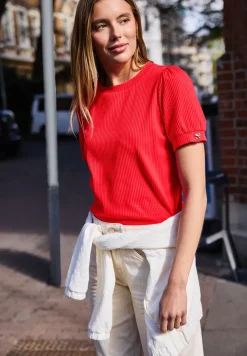 Shirt met ronde hals en knoopdetail