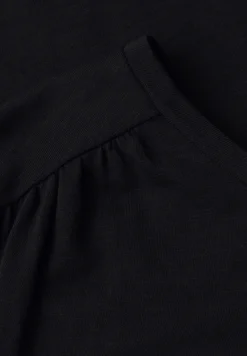 Shirt met ronde hals en rimpels