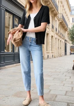 Shirt met V-hals en knoopsluiting