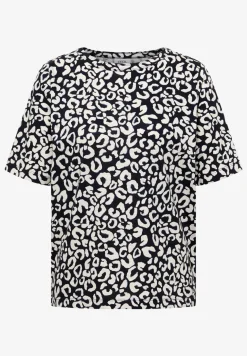 Shirt met boothals en leoprint