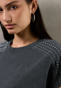 Shirt met edelstenen