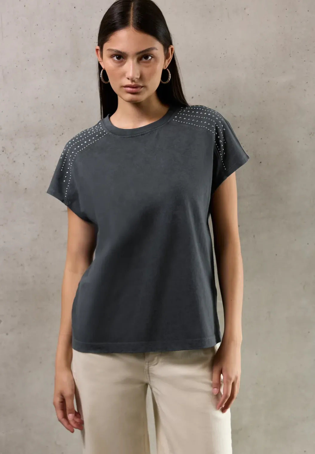 Shirt met edelstenen