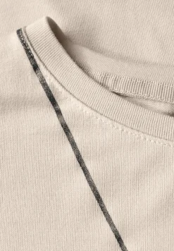 Shirt met fijne lijntjes