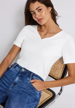 Shirt met hartvormige halslijn